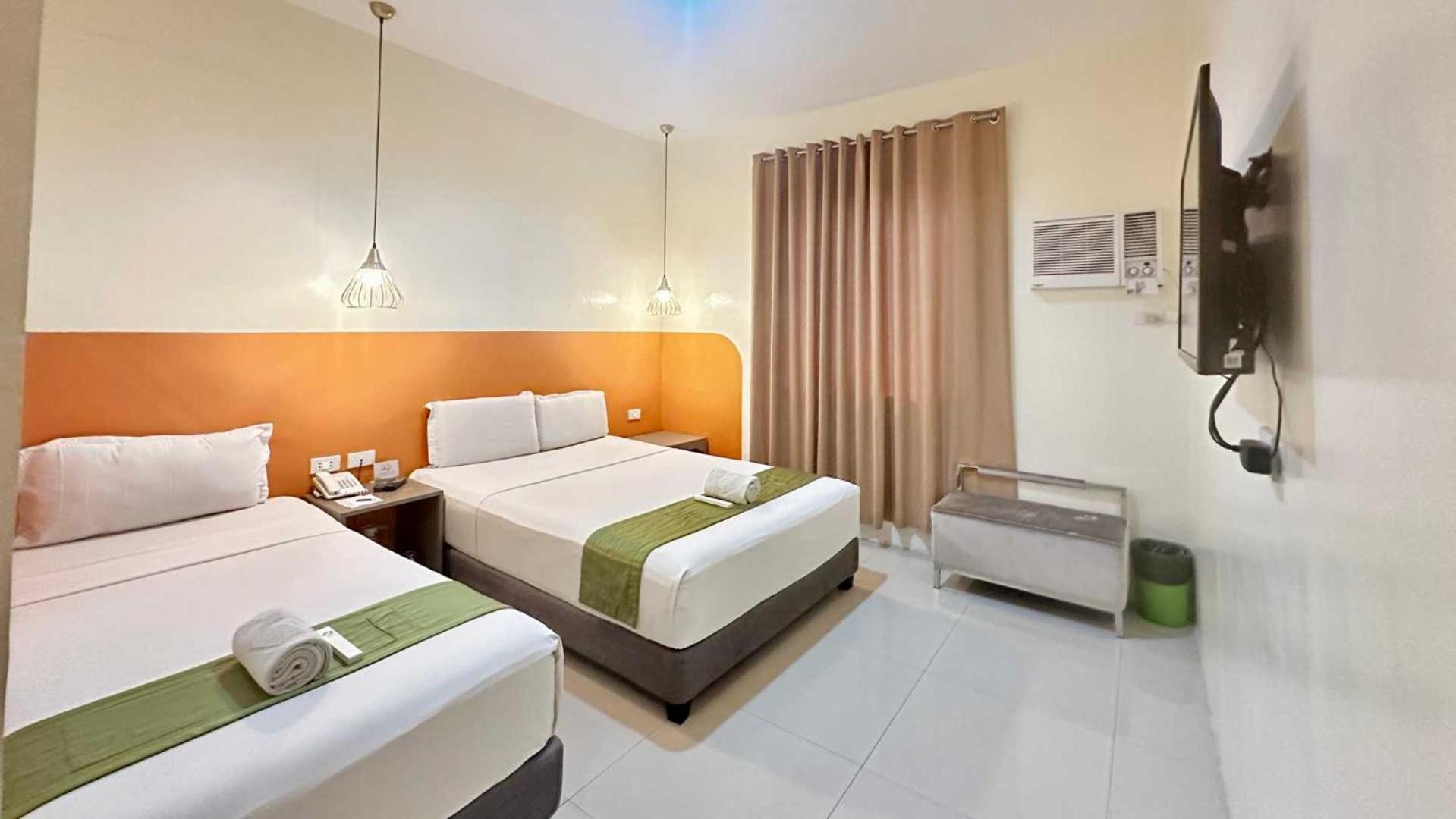 Travelbee Capitol Inn Cebú Exterior foto